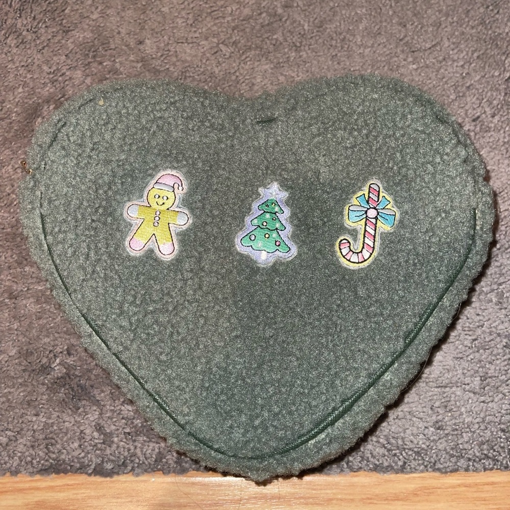 Stoney clover lane moss cozy collection heart pouch